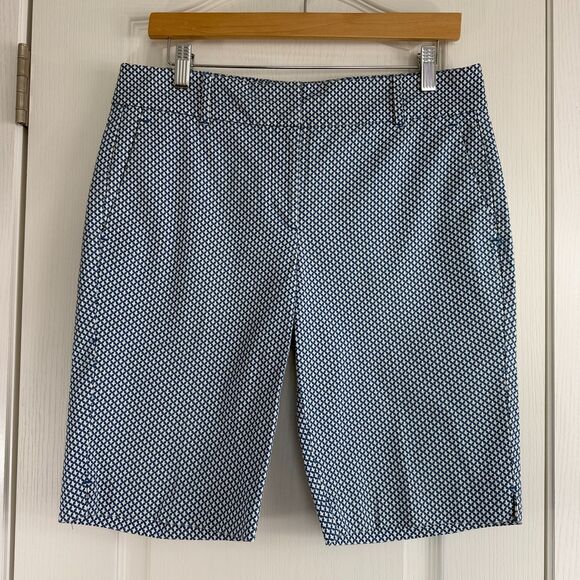 Ann Taylor Women's Devin Fit Bermuda Shorts Blue White Print Size 6 - Picture 1 of 10